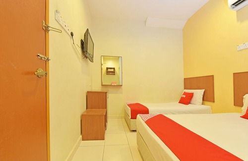Taman Merdeka Hotel | OYO 582 Hotel Walk Inn