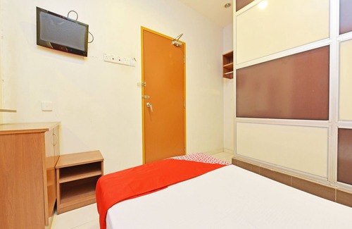 Taman Merdeka Hotel | OYO 582 Hotel Walk Inn