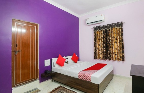 Bargarh Hotel | OYO 61384 Hotel Vd Palace