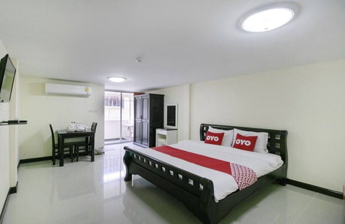 Ban Chang Hotel | OYO 75390 Sunee Place Hotel