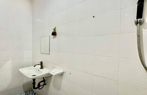 Nuea Khlong Hotel | OYO 75515 Sairung Farmstay