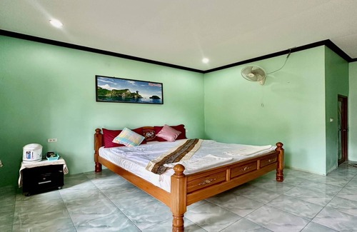 Nuea Khlong Hotel | OYO 75515 Sairung Farmstay