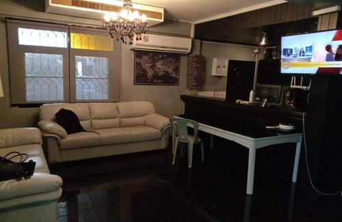 Lat Yao House | OYO 857 42 Loft Bed and Breakfast