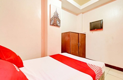 Sampaloc Hotel | OYO 894 Cosmo Hotel P Campa Manila