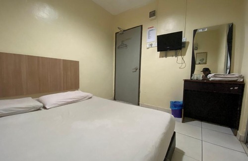 Sri Gading Hotel | OYO 89760 Harmoni Inn Hotel