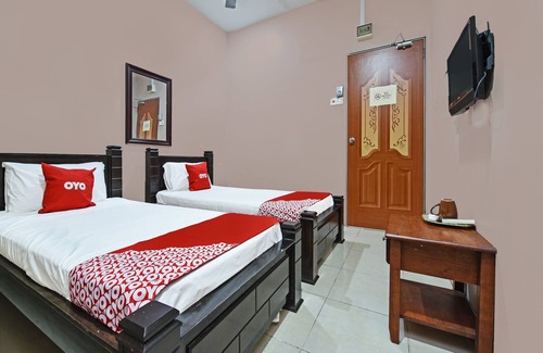Kampung Guar Sanji Hotel | OYO 90508 Ummul Motel