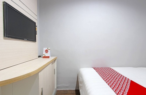 West Semarang Hotel | OYO 91531 Dreamstay 2 NearLawang Sewu