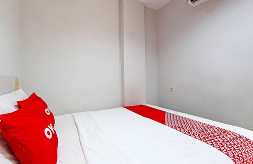 West Semarang Hotel | OYO 91531 Dreamstay 2 NearLawang Sewu