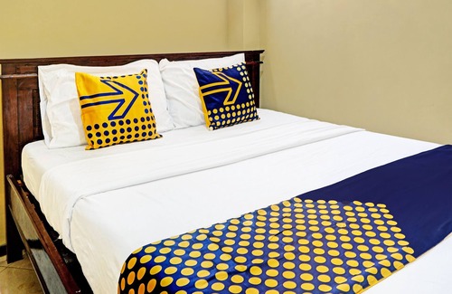 Ngaglik Hotel | OYO 91588 Ananda Guest House Batu