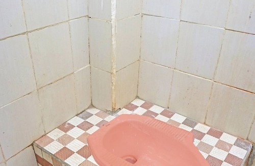 Ngaglik Hotel | OYO 91588 Ananda Guest House Batu