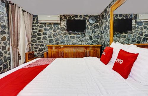 Prigen Hotel | OYO 91679 Juanda Homestay Syariah