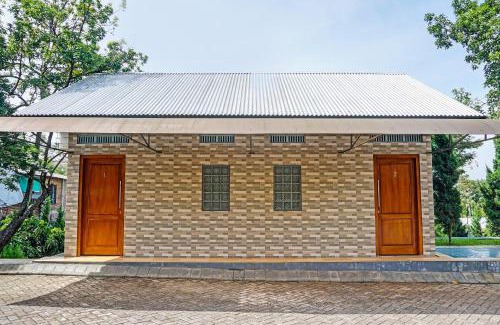 Prigen Hotel | OYO 91679 Juanda Homestay Syariah