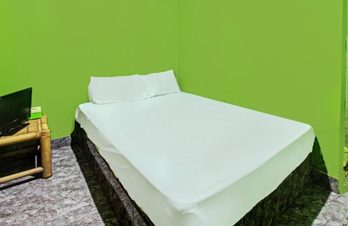 Kecamatan Narmada Hotel | OYO 92149 Ashooy HomestayNearWisata Desa sedau