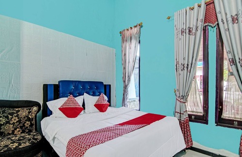 Kampar Hotel | OYO 92199 Wisma Cendana Syariah Near PASAR FLAMBOYAN