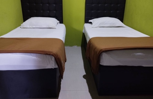 Palangkaraya Hotel | OYO 92224 Hotel Tris