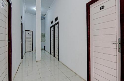 Kampar Hotel | OYO 92800 Lestari Baru Syariah Near SMA Negeri 1 Salo