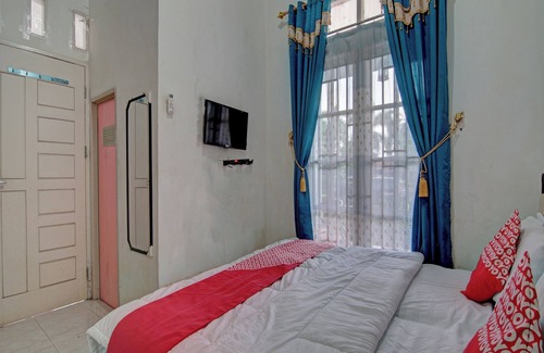 Pasir Pengaraian Hotel | OYO 92818 Penginapan Garuda Syariah