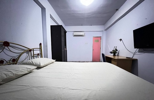 Ternate Hotel | OYO 92892 Aini Homestay