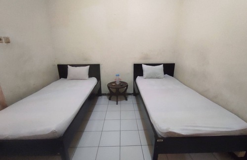 Kutoarjo Hotel | OYO 93048 Hotel Puri Mandiri