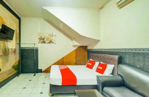 Duren Sawit Hotel | OYO 93132 Modom Homestay Near RS Islam Jakarta Pondok Kopi