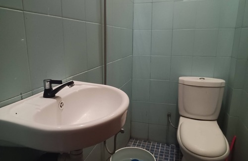 Kotaraja Hotel | OYO 93332 Kharis Home Stay