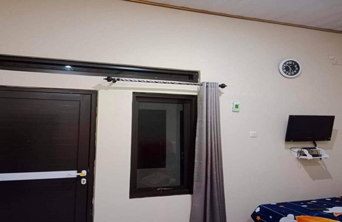 Singaraja Hotel | OYO 93741 Ayna Kost Syariah