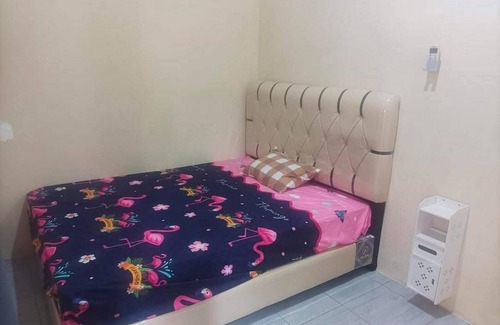Singaraja Hotel | OYO 93741 Ayna Kost Syariah