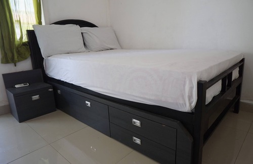 Gresik Hotel | OYO 93785 Aero Kost Bu Lisa Syariah Near Pasar Tradisional Lawang