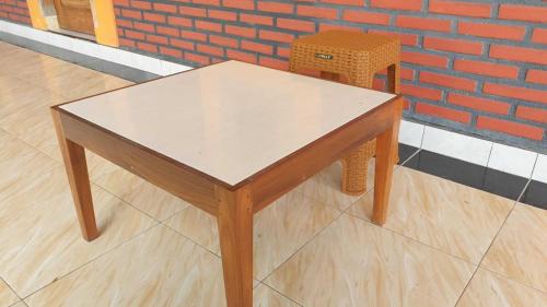 Dinoyo Hotel | OYO 93785 Aero Kost Bu Lisa Syariah Near Pasar Tradisional Lawang