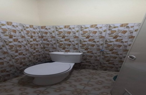 Pameungpeuk Hotel | OYO 94030 Ar Guest House Syariah