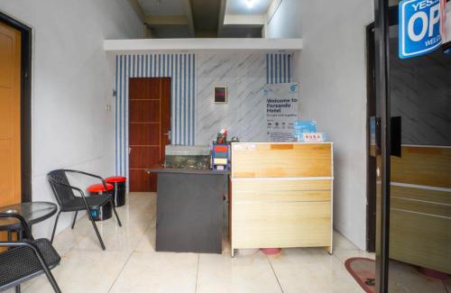 Dinoyo Hotel | OYO 94148 Forzando Hotel