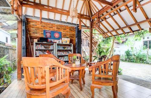 Patuk Hotel | OYO 94377 Maryam Homestay Syariah 2