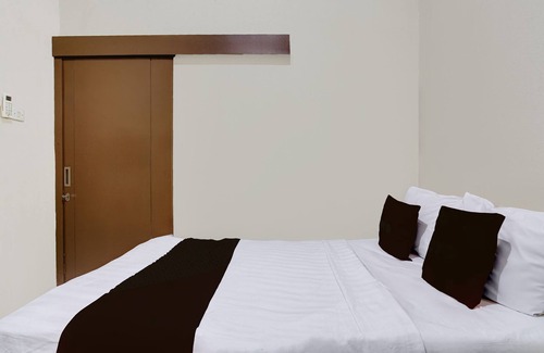 Banaran Hotel | OYO 94717 Homestay Ka Villa Syariah