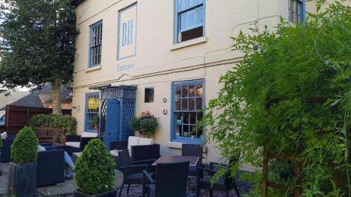 Etwall Hotel | OYO Blenheim House
