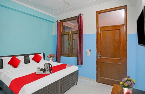 Baraula Hotel | OYO Flagship 70047 Shri Balaji Homes