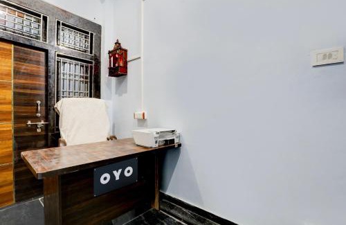 Kanpur Dehat District Hotel | OYO Flagship Hotel Akbarpur Town House