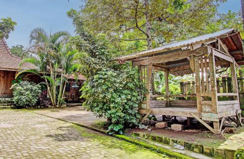 Banaran Hotel | OYO Homes 93598 Omah Baturan Syariah