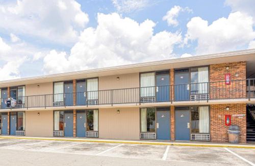 Bartow Hotel | Oyo Hotel Bartow