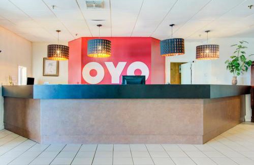 Haines City Hotel | OYO Hotel Dundee By Crystal Lake