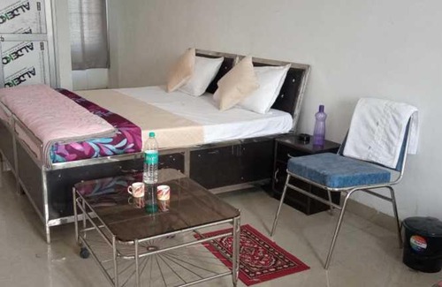 Viratnagar Hotel | OYO Hotel Lemontree
