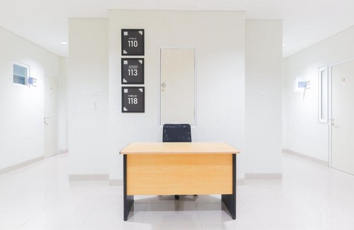 Tomang Hotel | OYO Life 1830 Mandala Residence