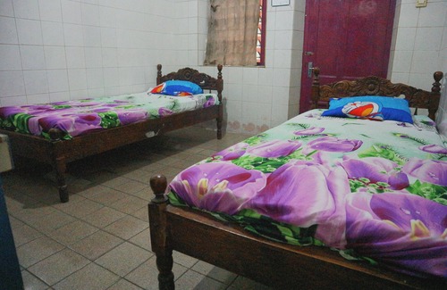 Ponorogo Hotel | OYO Life 1972 Aman Family Inn Syariah