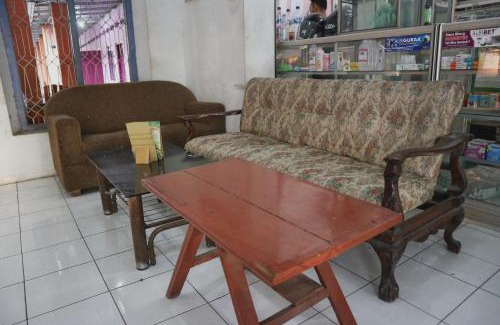 Ponorogo Hotel | OYO Life 1972 Aman Family Inn Syariah