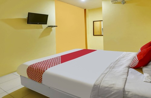 Prabumulih Hotel | OYO Life 91027 Note Hotel Syariah