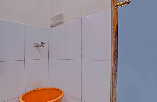 Sendang House | OYO Life 91201 Larasati Homestay Pantai Klayar