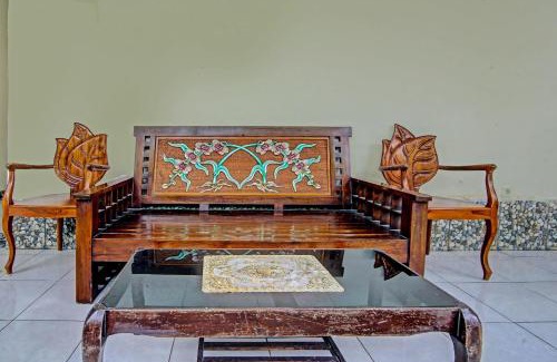 Sukarami Hotel | OYO Life 91268 Homestay Bu Erma Syariah