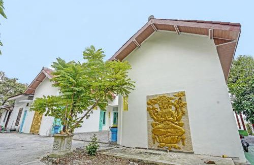 Wonogiri Hotel | OYO Life 91323 Omah Victoria Homestay & Culinary