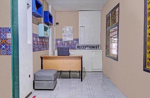 Trenggalek Hotel | OYO Life 92032 Utama Hotel & Karaoke