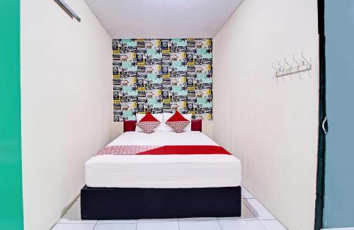 Trenggalek Hotel | OYO Life 92032 Utama Hotel & Karaoke