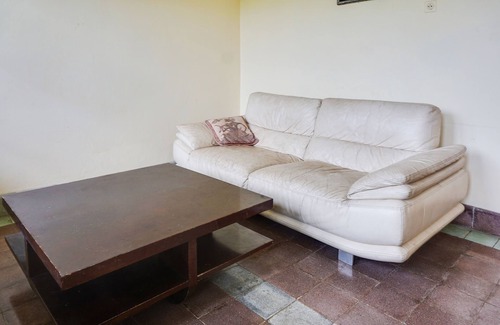 Tretes Hotel | OYO Life 92087 Griya Nurainy